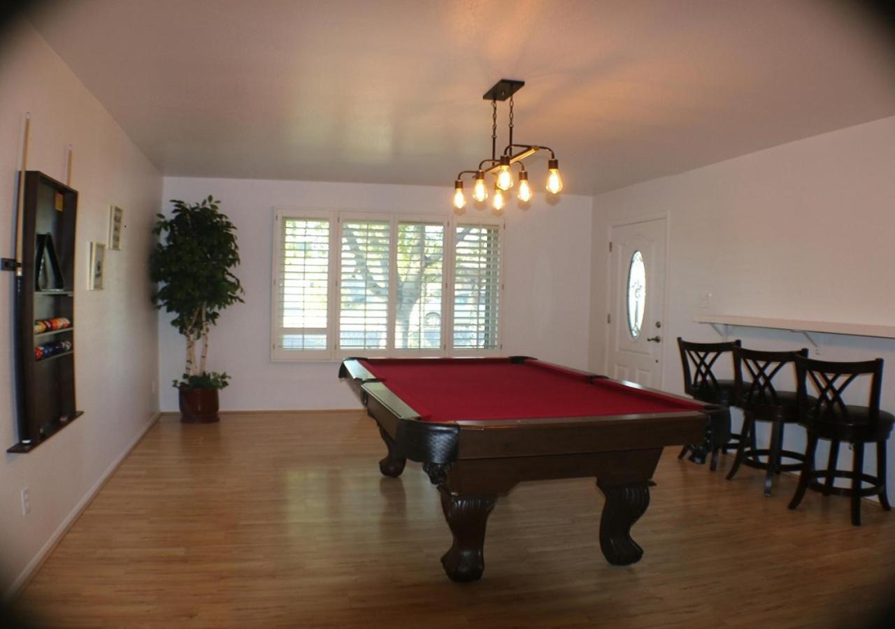 Tempe Escape With Heated Pool, Billiards & Firepit Fun Villa Eksteriør billede
